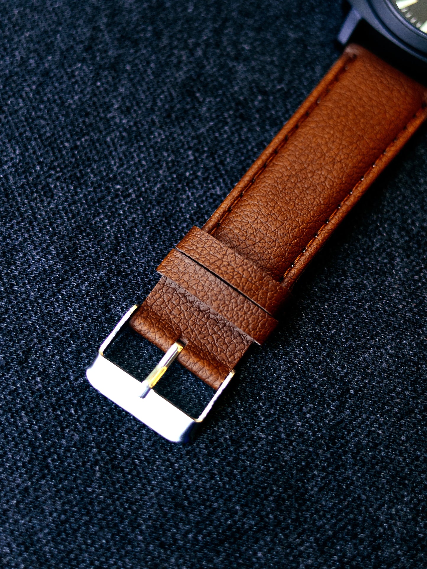 High-quality Men's Luxury belt Fashion quartz watch